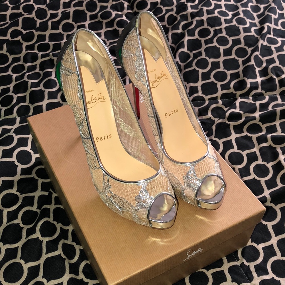 COPY - Christian Louboutin New Prive Lace Pump